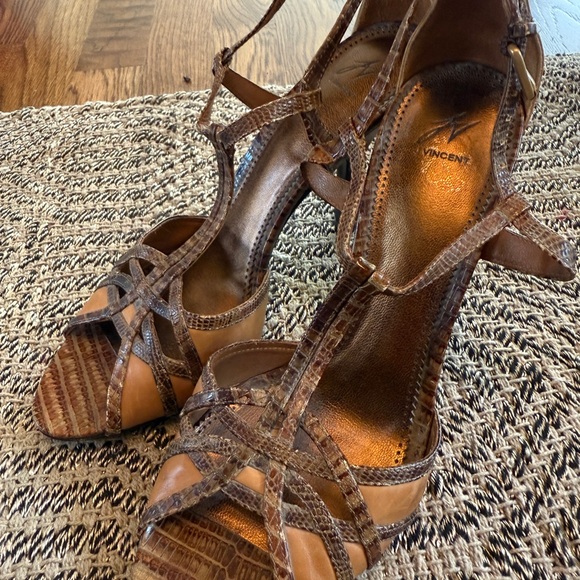 JV Vincent Brown Strappy leather Sandals open toe heel back 8.5M vintage look - Picture 10 of 14